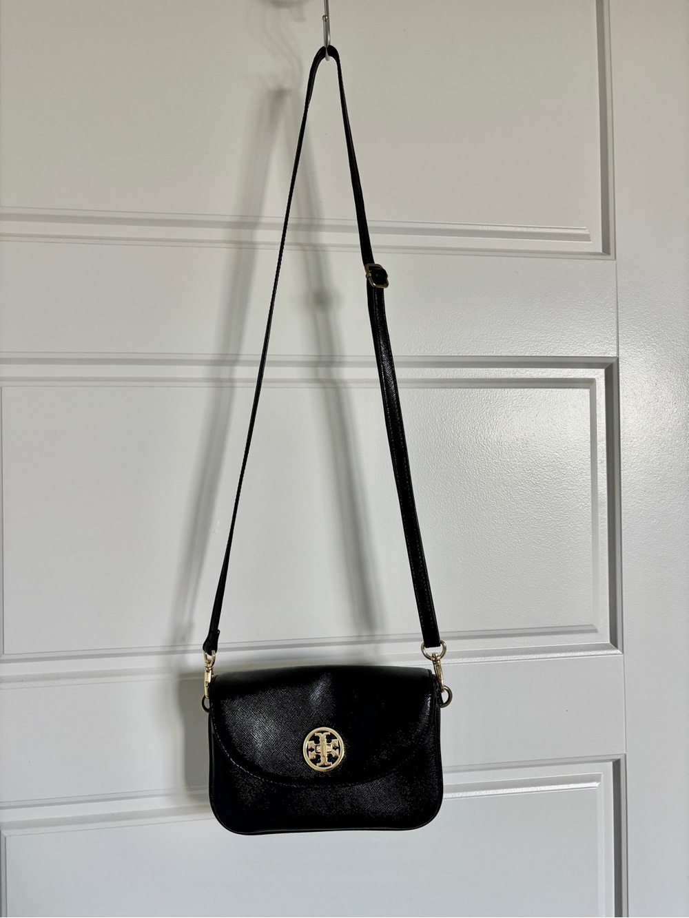 Tory Burch Robinson Mini Crossbody Bag Black Saffiano Leather Gold Hardware